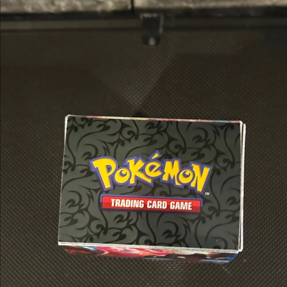 Pokemon Charizard Trading Card Storage‎ Box with Velcro fastener